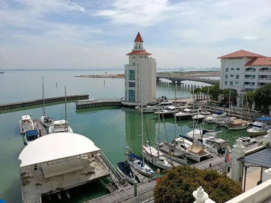 Perfect Marina Stay@ Strait Quay /W Big Balcony + Carpark Bagan Jermal