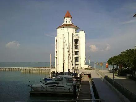 Apartment Perfect Marina Stay@ Strait Quay /W Big Balcony + Carpark Bagan Jermal